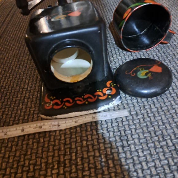 FABULOUS VINTAGE 14" Hand Painted Wall Mount Ceramic & Wood Coffee Grinder - Picture 7 of 16